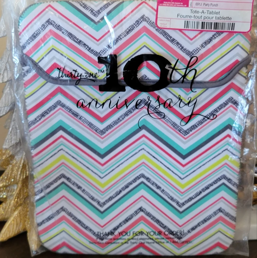 Thirty-One Tablet Sleeve